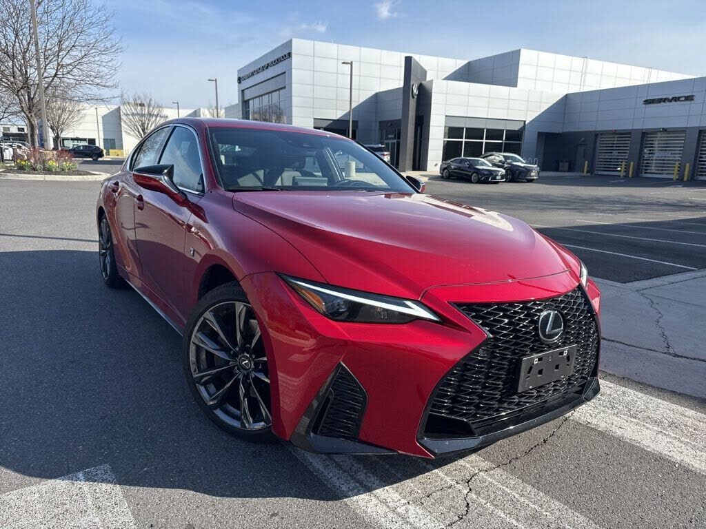 2023 LEXUS IS