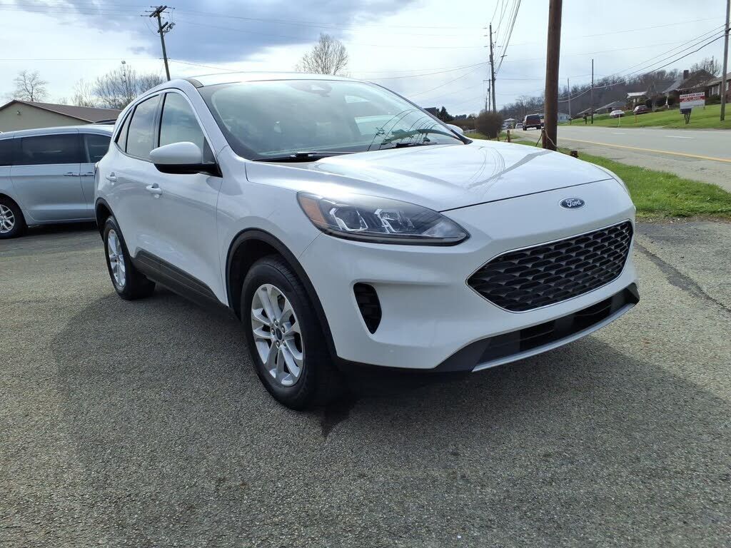 2021 FORD Escape