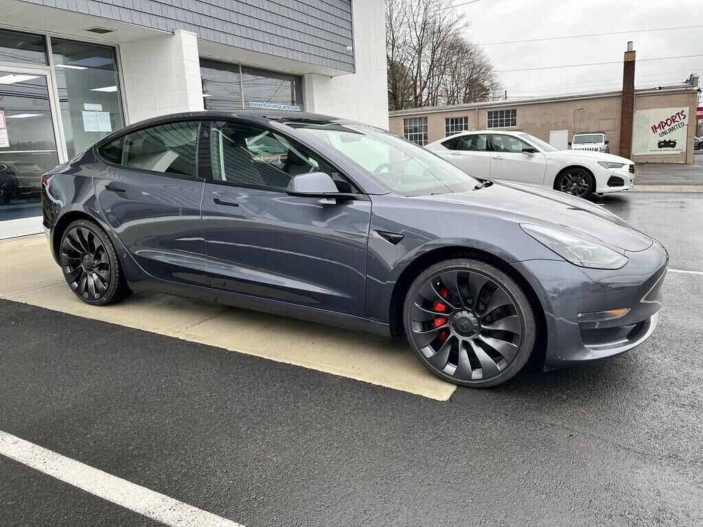 2023 TESLA Model 3