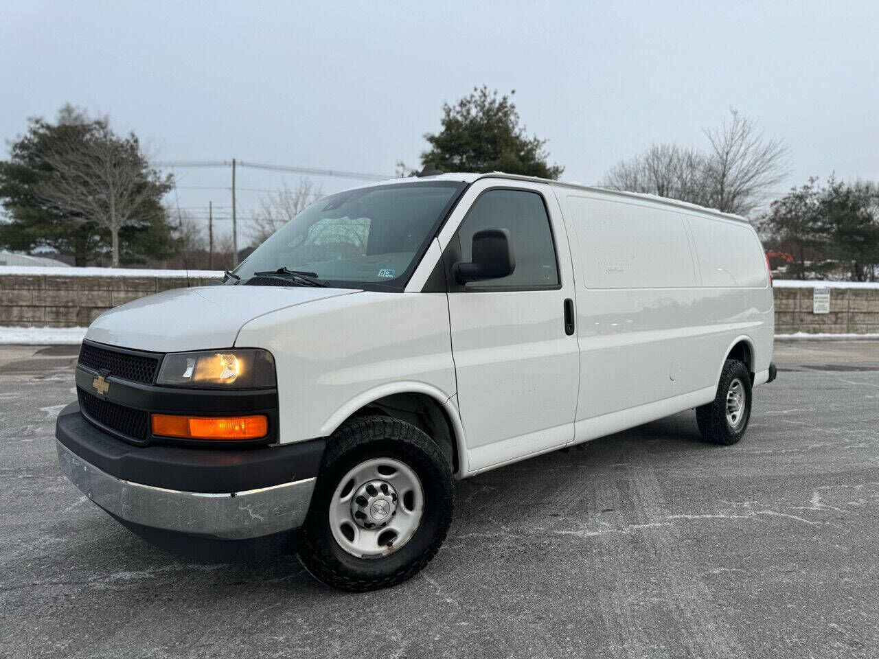 2019 CHEVROLET Express