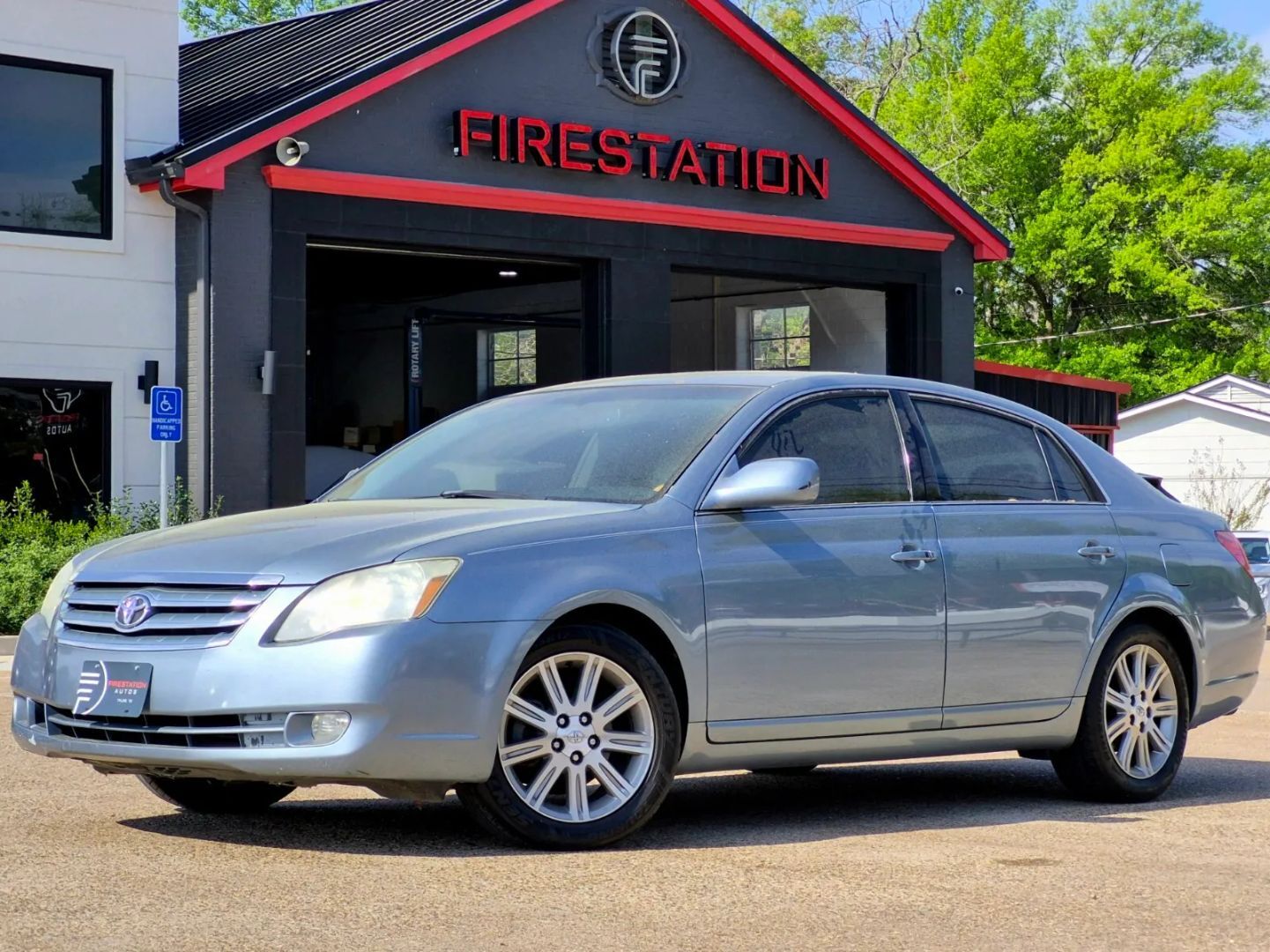 2006 TOYOTA Avalon