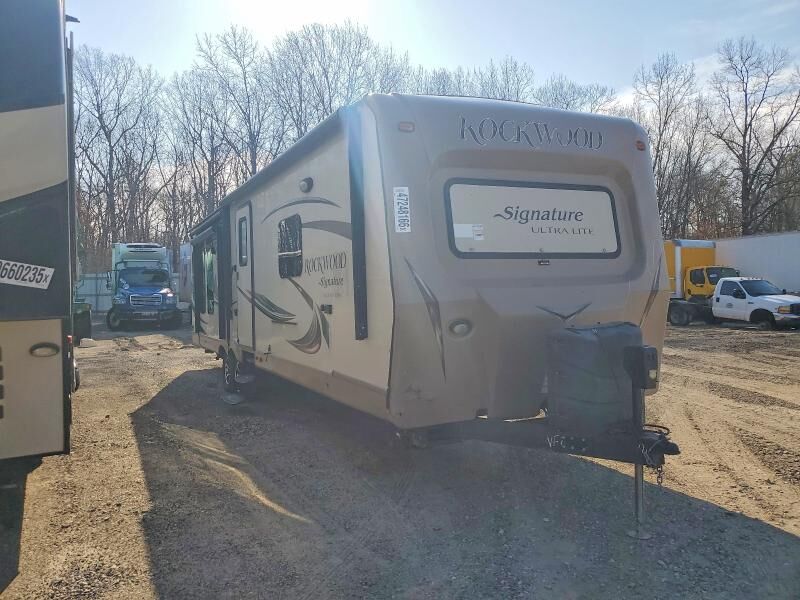 2015 FOREST RIVER Real-lite / Rockwood Lite Weight Trailers
