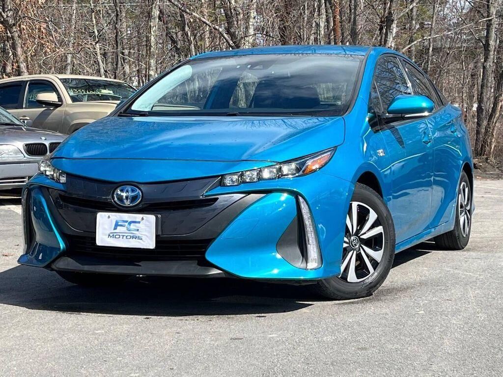 2017 TOYOTA Prius