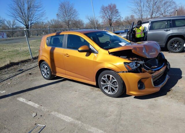 2017 CHEVROLET Sonic