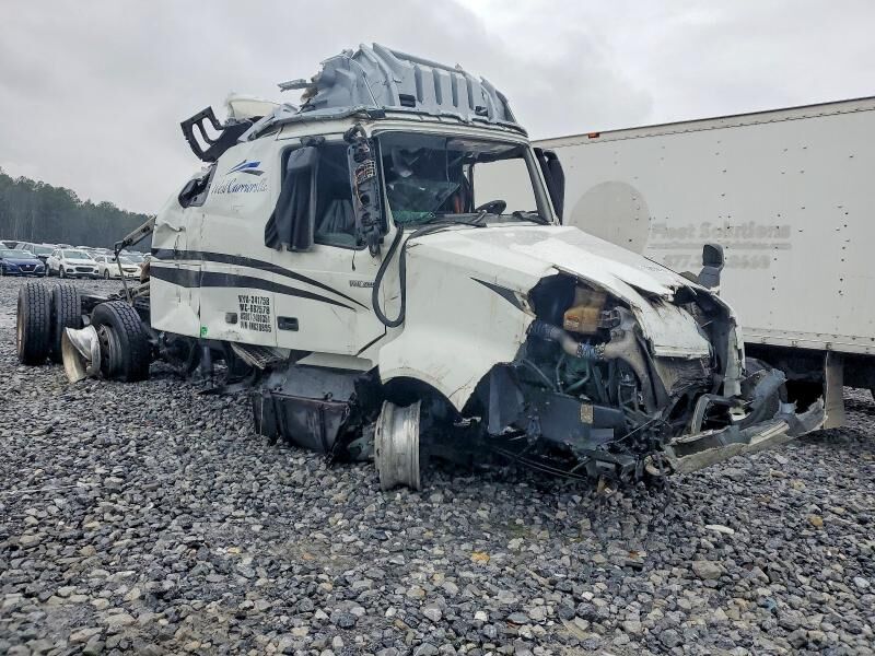 2024 VOLVO TRUCK VNL
