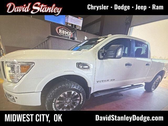 2019 NISSAN Titan