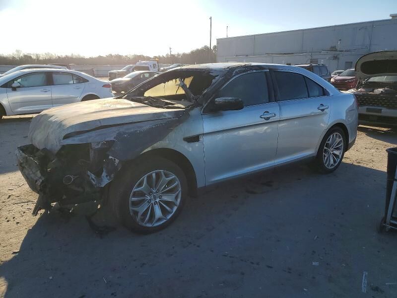 2016 FORD Taurus