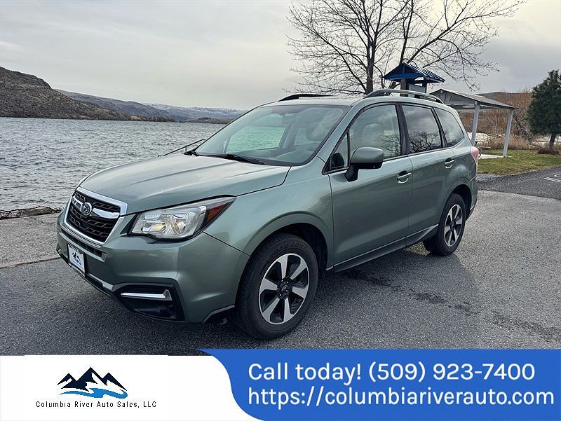 2017 SUBARU Forester