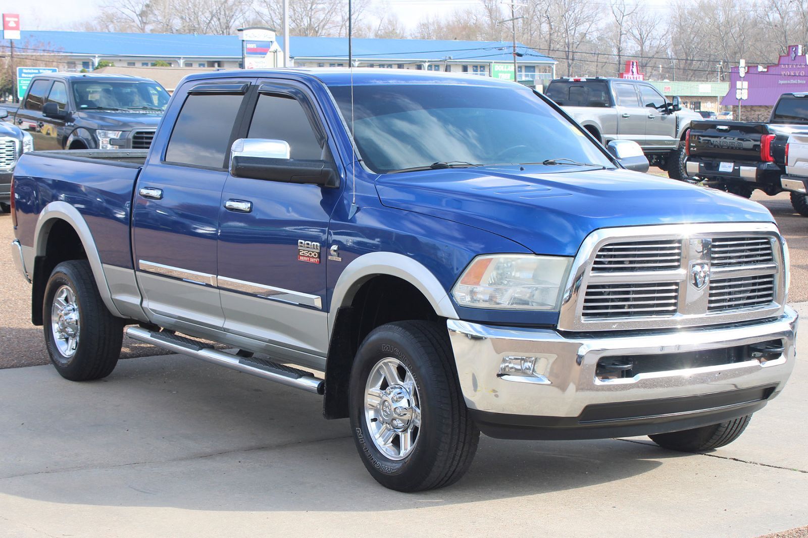 2011 DODGE Ram