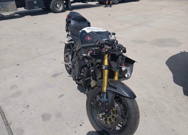 2021 HONDA CB