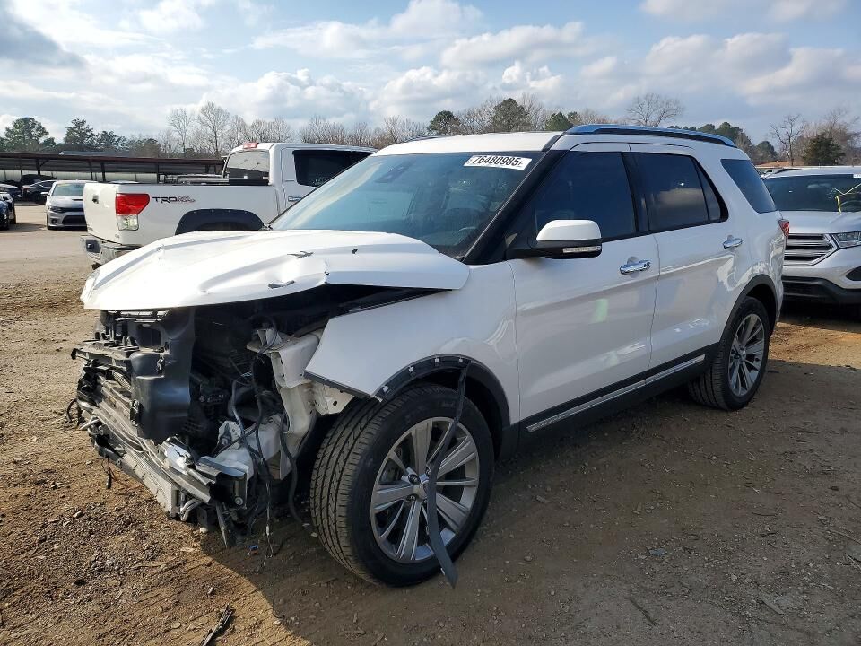 2018 FORD Explorer