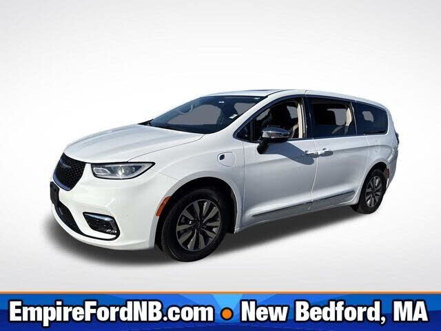 2023 CHRYSLER Pacifica