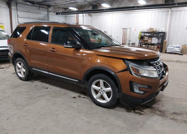2017 FORD Explorer