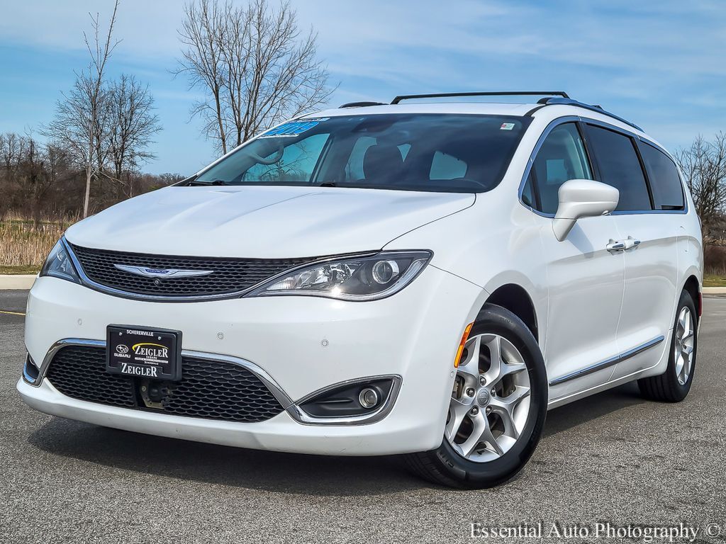 2019 CHRYSLER Pacifica