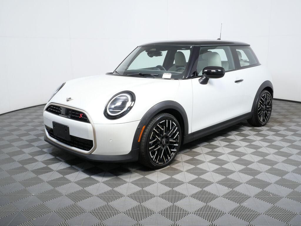 2025 MINI Hardtop
