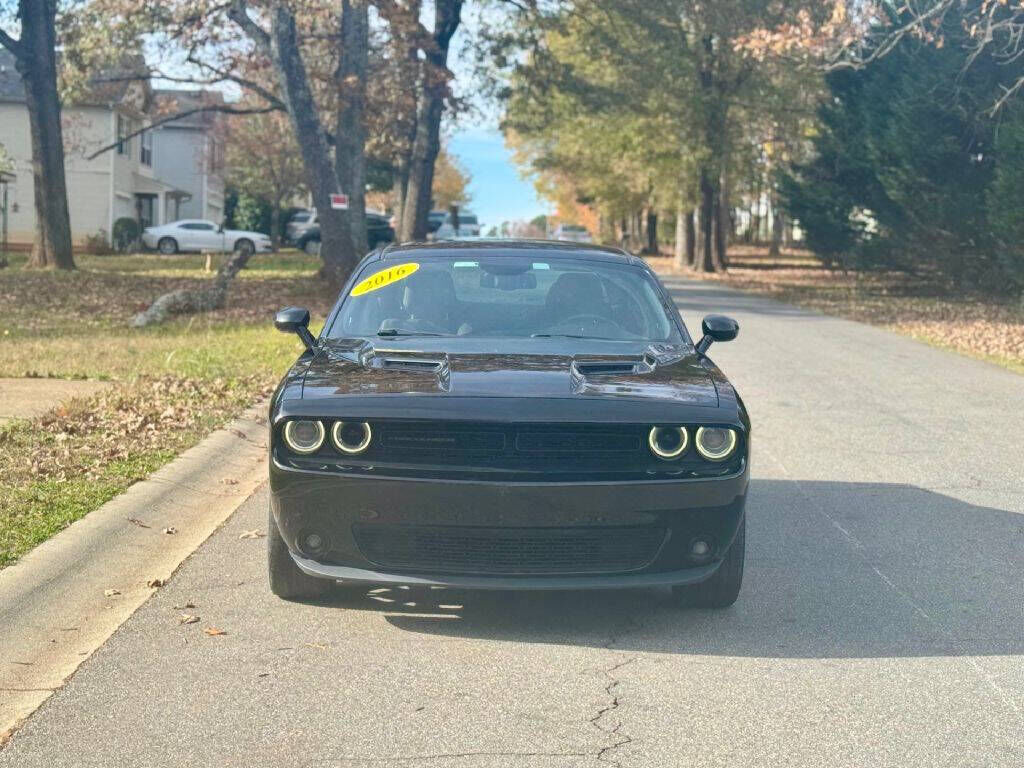 2016 DODGE Challenger
