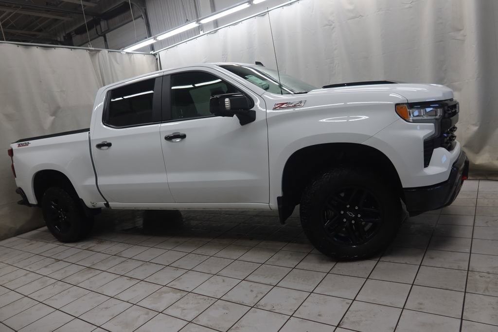 2025 CHEVROLET Silverado