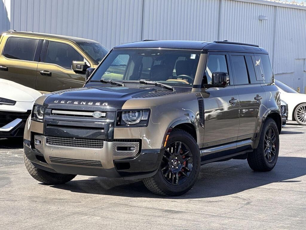 2020 LAND ROVER Defender