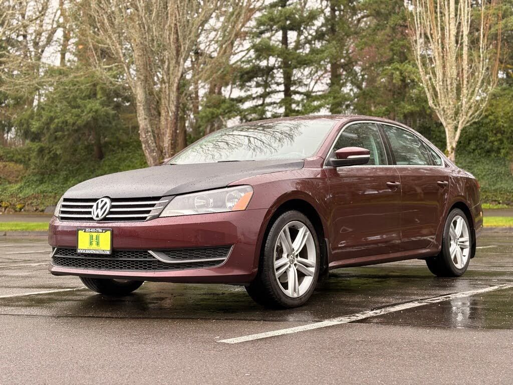 2014 VOLKSWAGEN Passat