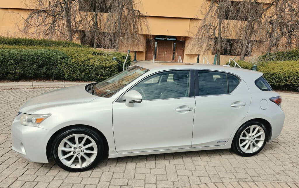 2011 LEXUS CT