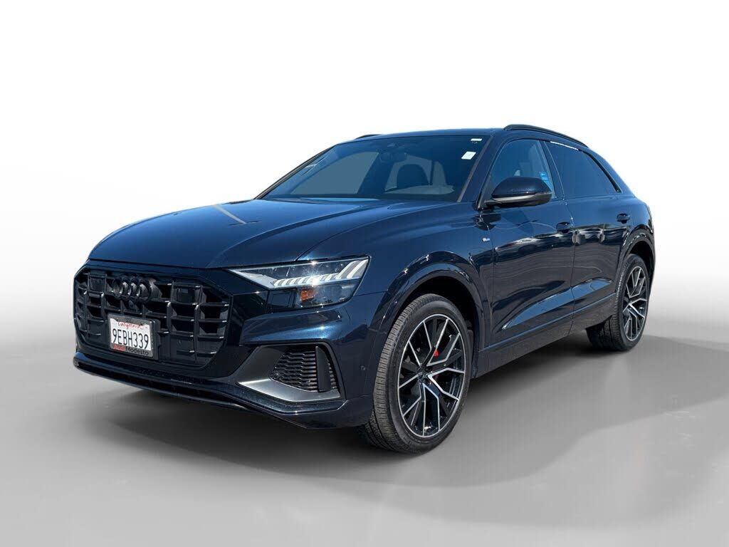 2023 AUDI Q8