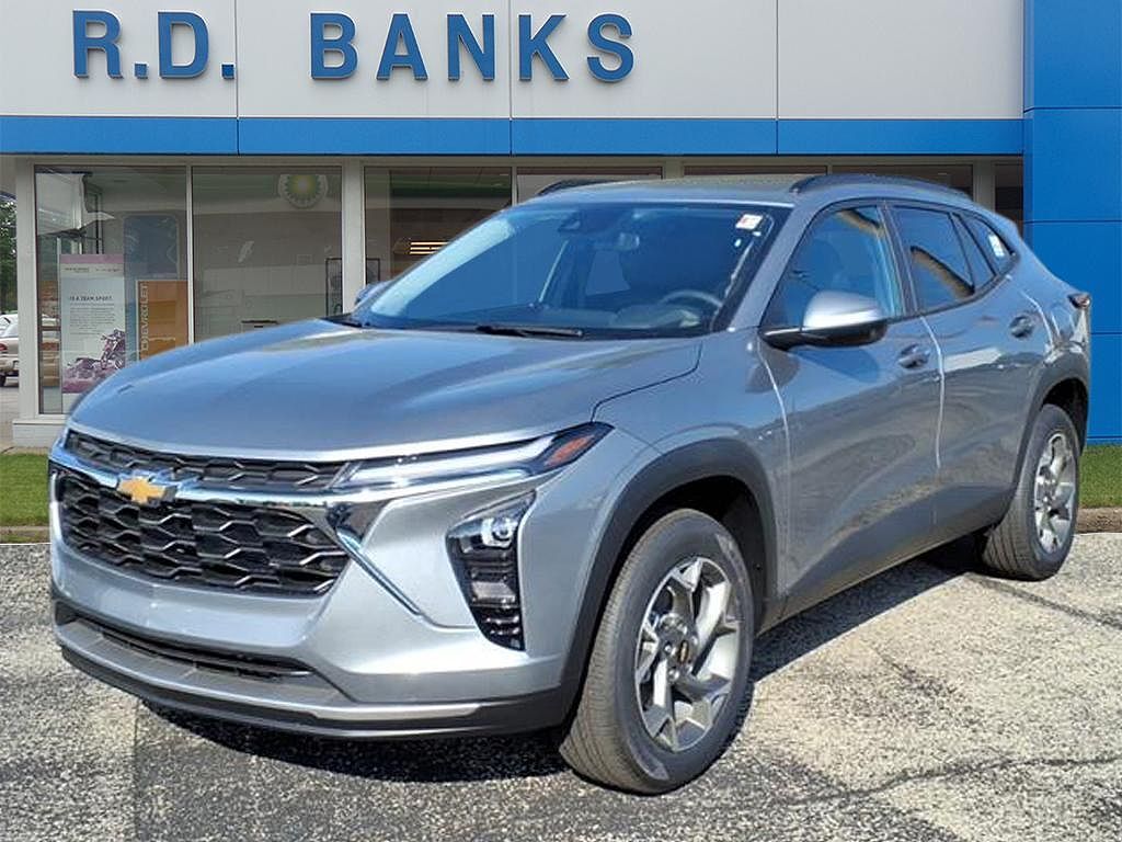 2025 CHEVROLET Trax