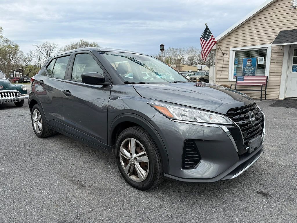2023 NISSAN Kicks