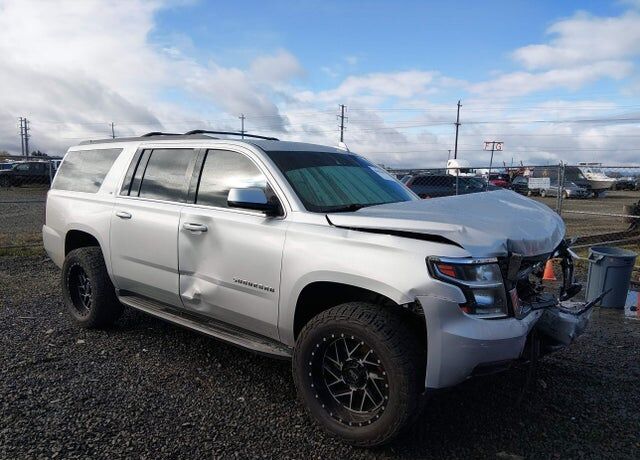 2017 CHEVROLET Suburban