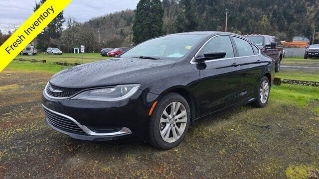 2016 CHRYSLER 200