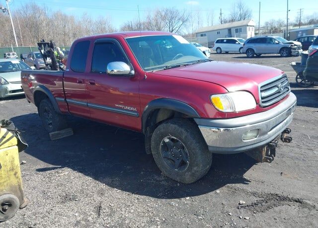 2002 TOYOTA Tundra