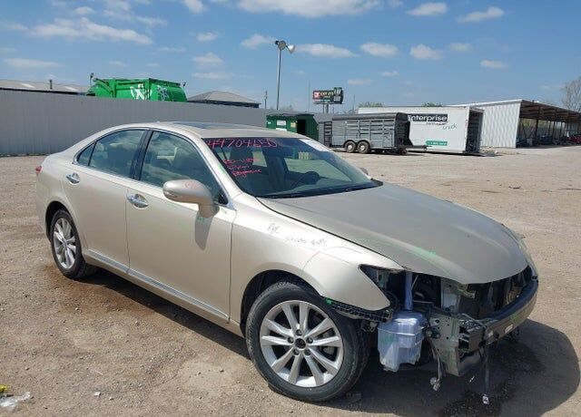 2011 LEXUS ES