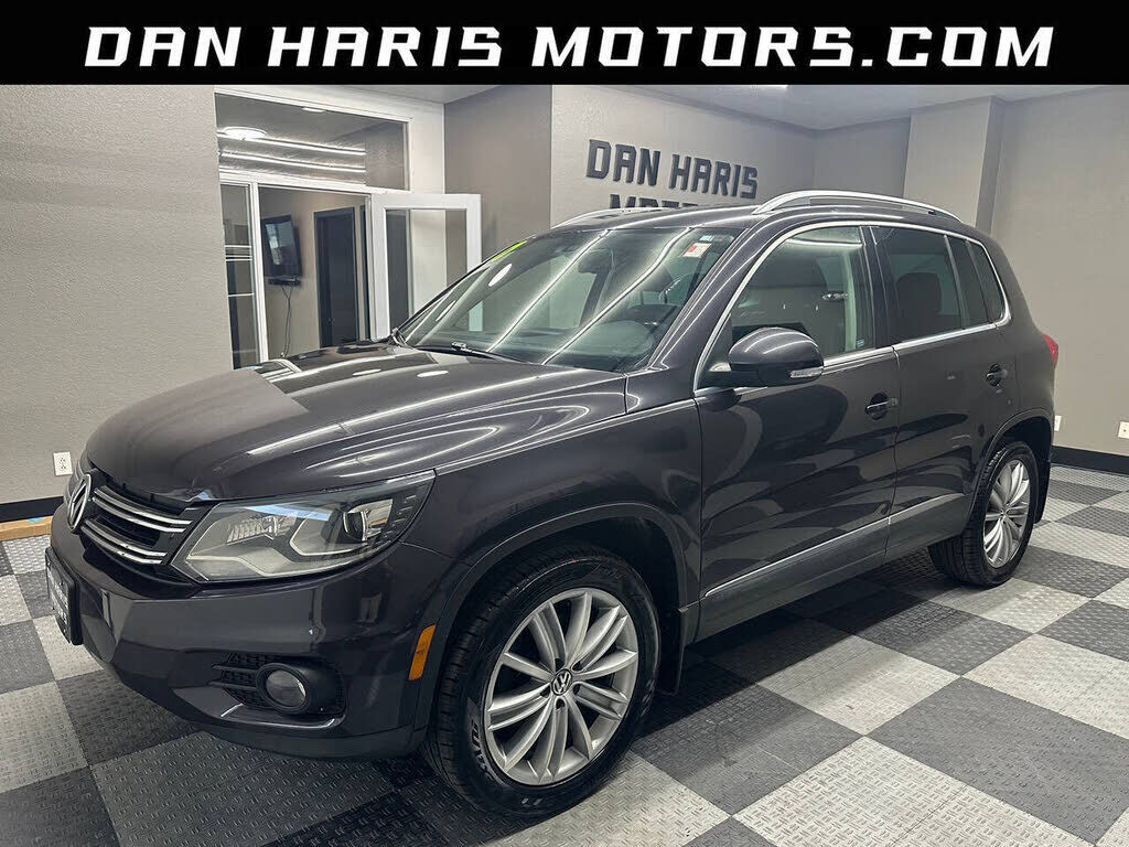 2016 VOLKSWAGEN Tiguan