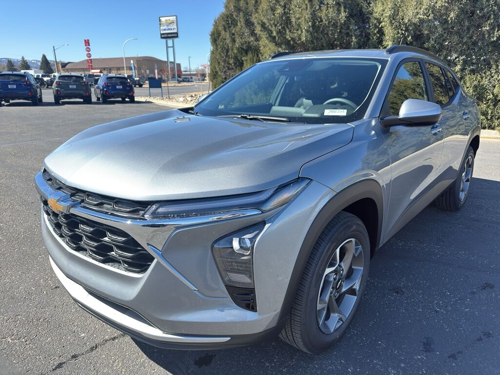 2026 CHEVROLET Trax