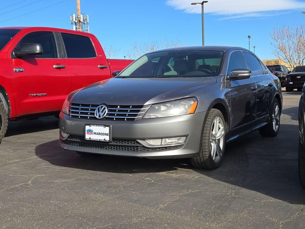 2014 VOLKSWAGEN Passat