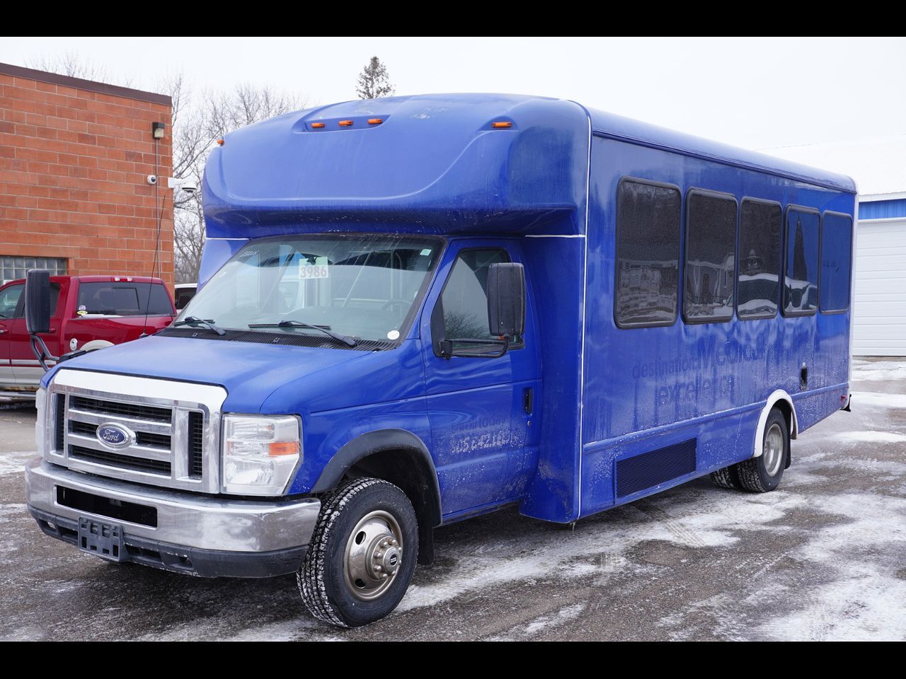 2019 FORD E-450