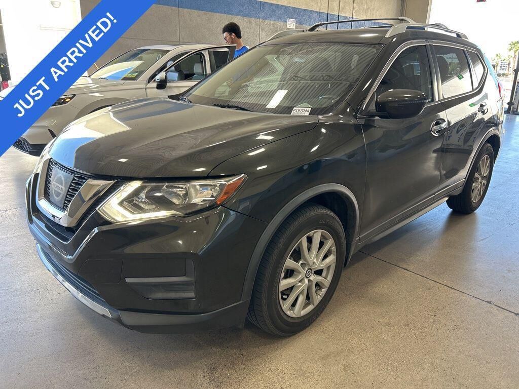 2017 NISSAN Rogue