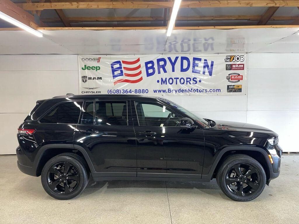 2023 JEEP Grand Cherokee