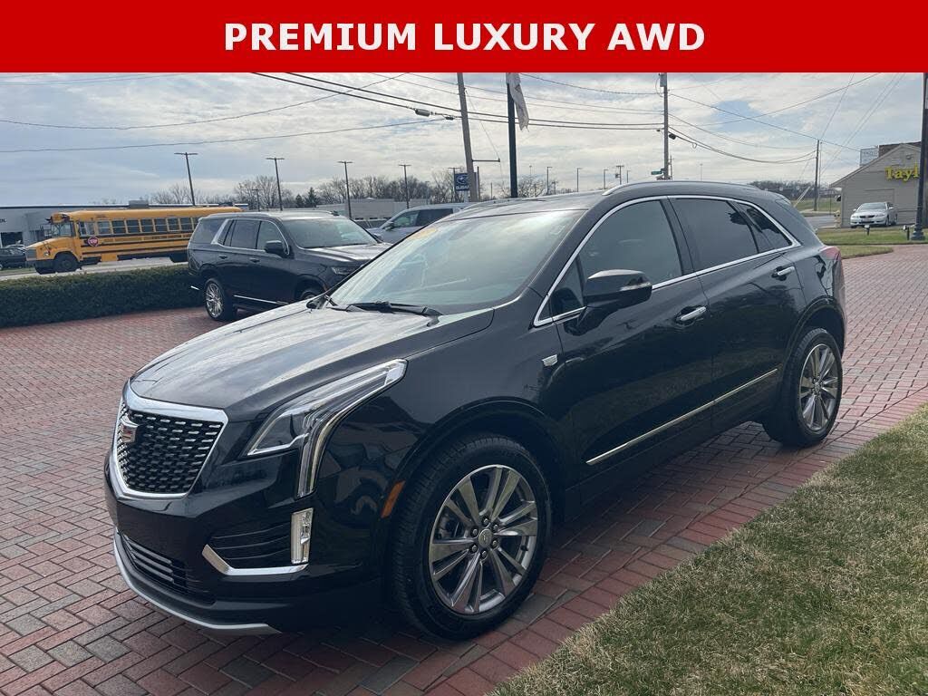 2025 CADILLAC XT5
