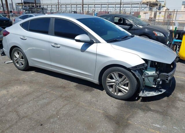 2019 HYUNDAI Elantra