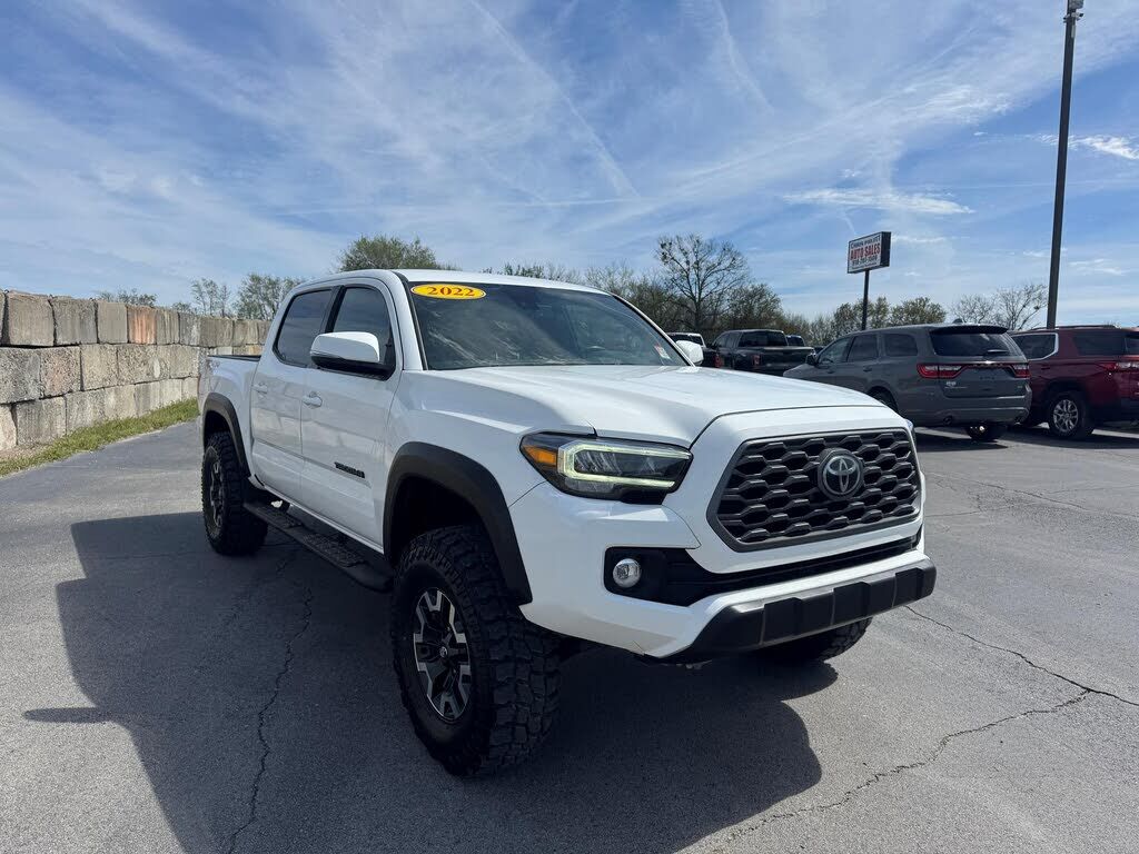 2022 TOYOTA Tacoma