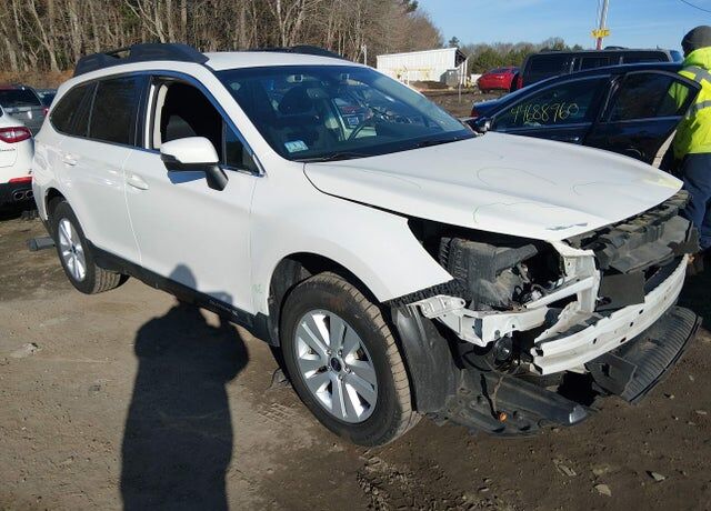 2017 SUBARU Outback