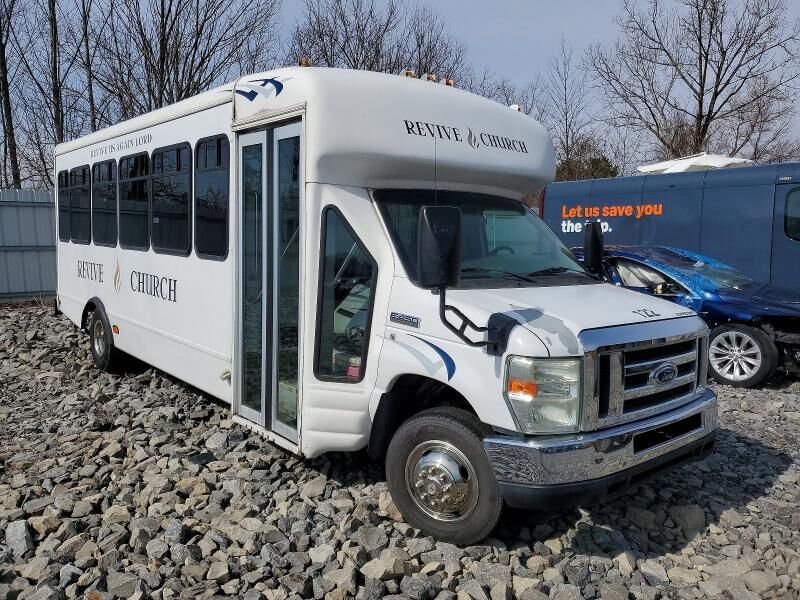 2008 FORD E-450