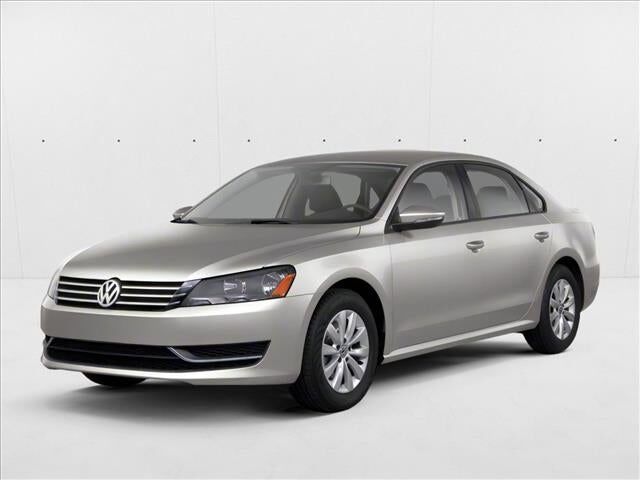 2013 VOLKSWAGEN Passat