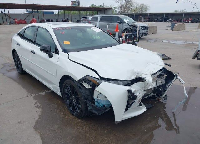 2022 TOYOTA Avalon