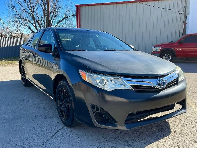 2013 TOYOTA Camry