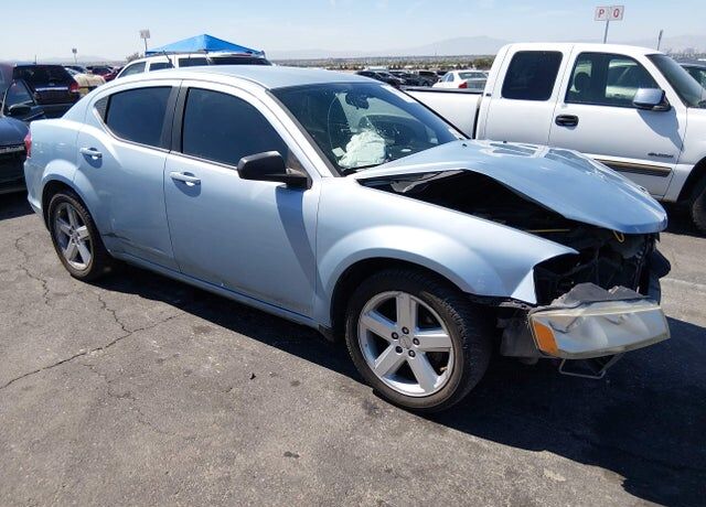 2013 DODGE Avenger