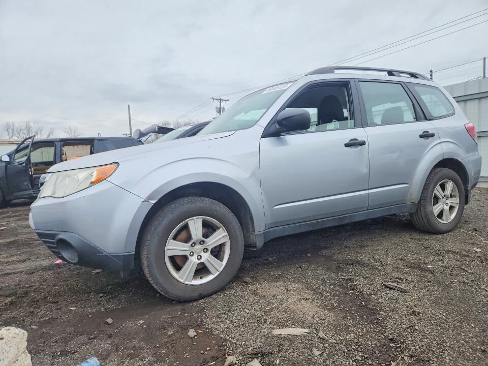 2013 SUBARU Forester