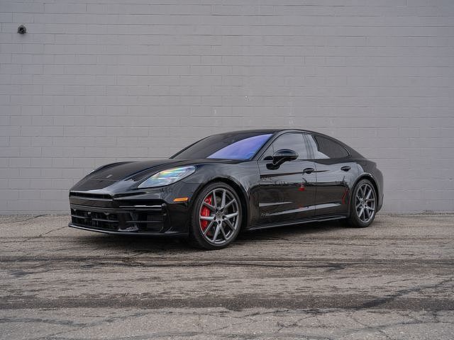 2026 PORSCHE Panamera