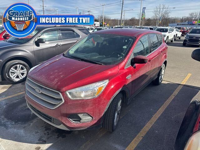 2017 FORD Escape