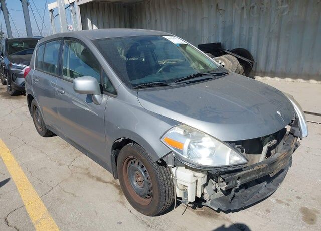 2012 NISSAN Versa